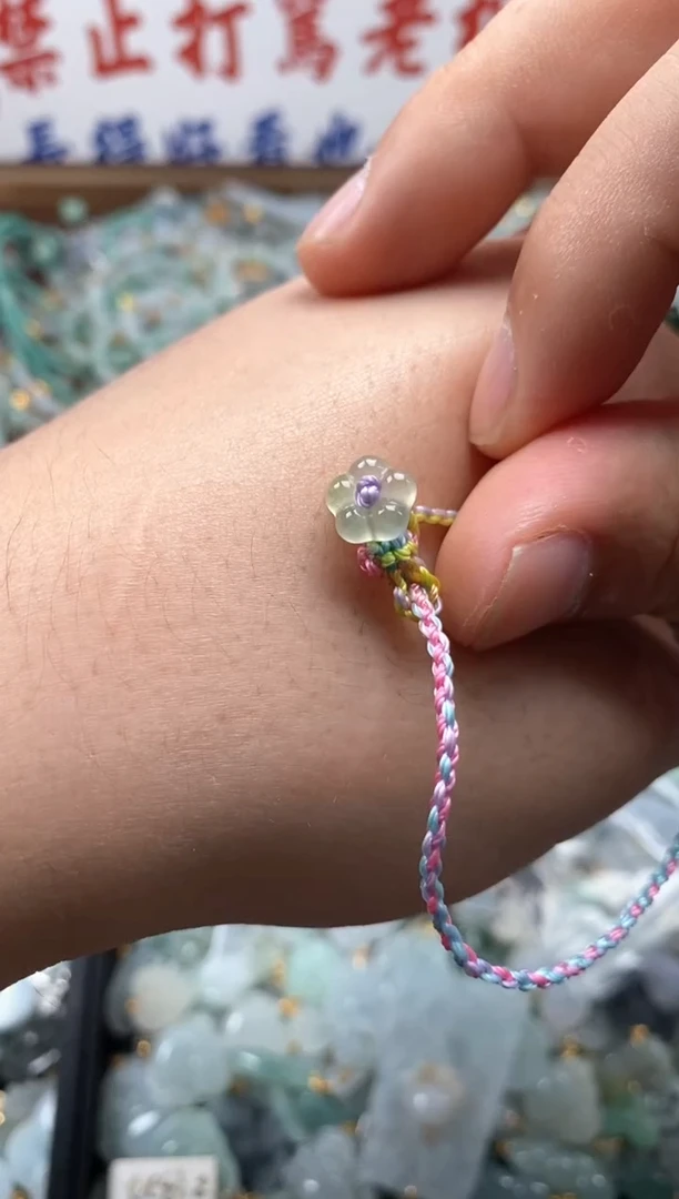 【闪购商品】翡翠颈饰未镶嵌哥哥