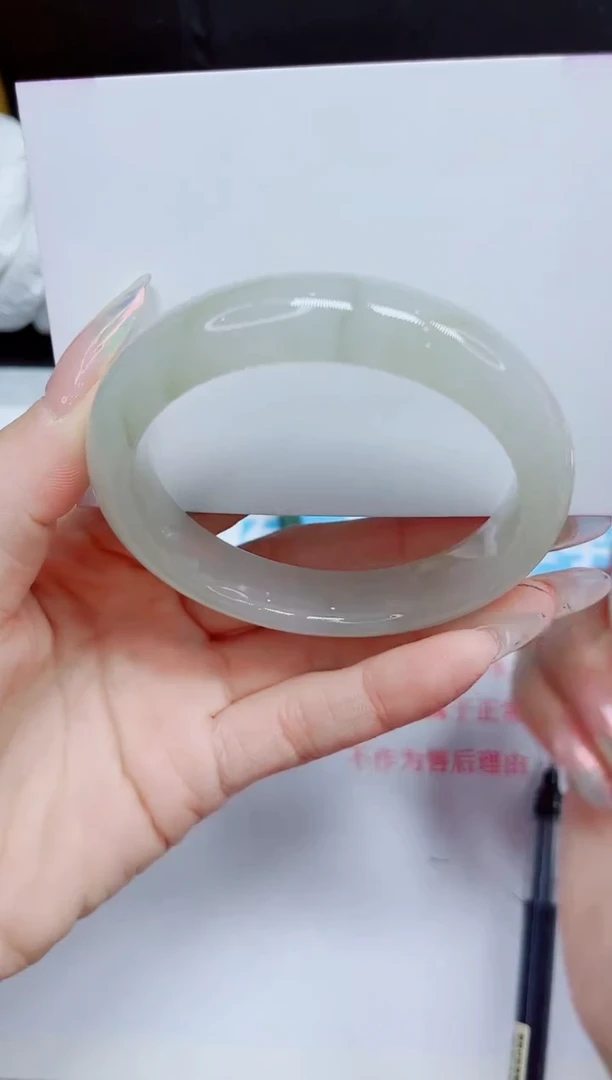 石英质玉手镯未镶嵌368