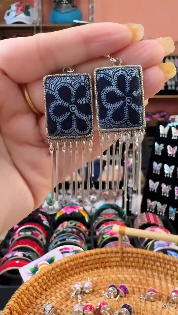 织绣娜*艺枝独绣老绣饰品1