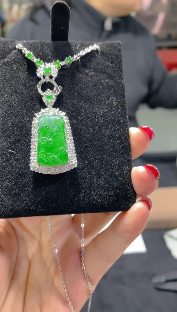 【闪购商品】定制翡翠未镶嵌天然A货翡翠假一罚四（多样性发货）