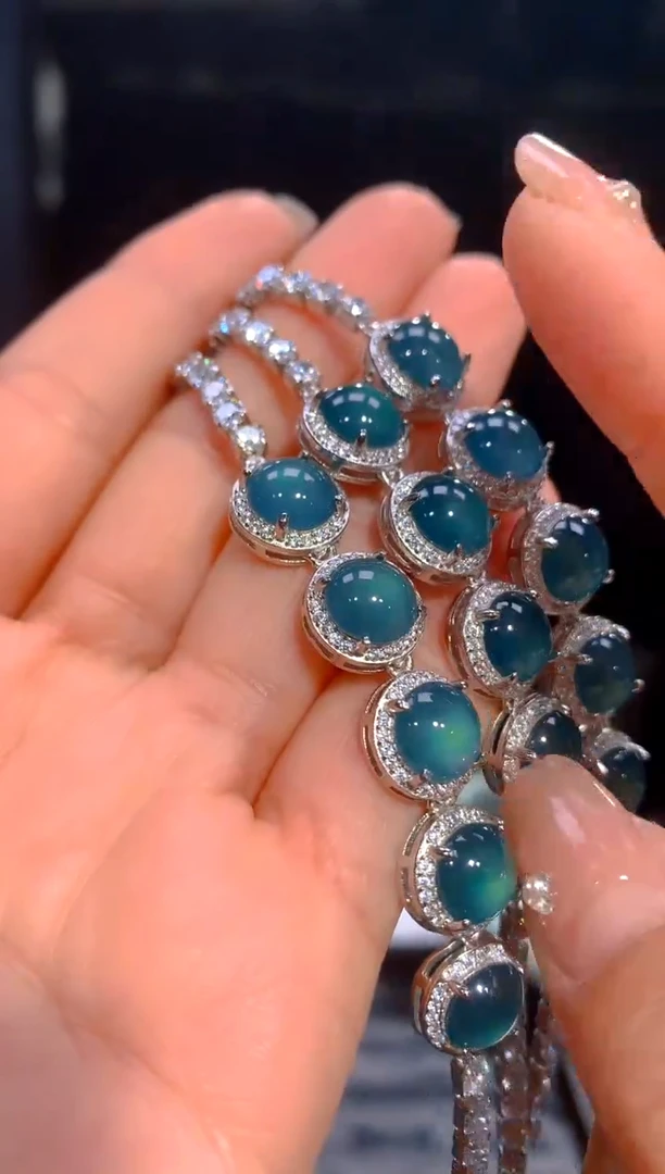 【闪购商品】定制翡翠未镶嵌30-多样性发货（发其一）