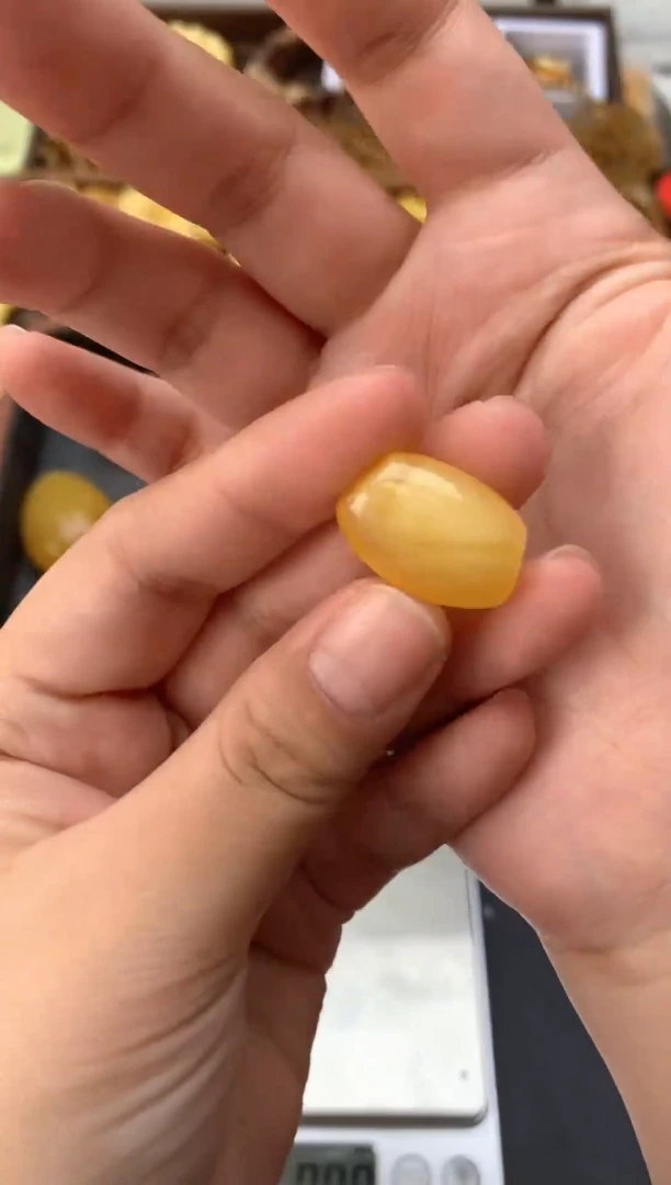 【闪购商品】琥珀珠宝奇石未镶嵌029琥珀蜜蜡花粉小坑