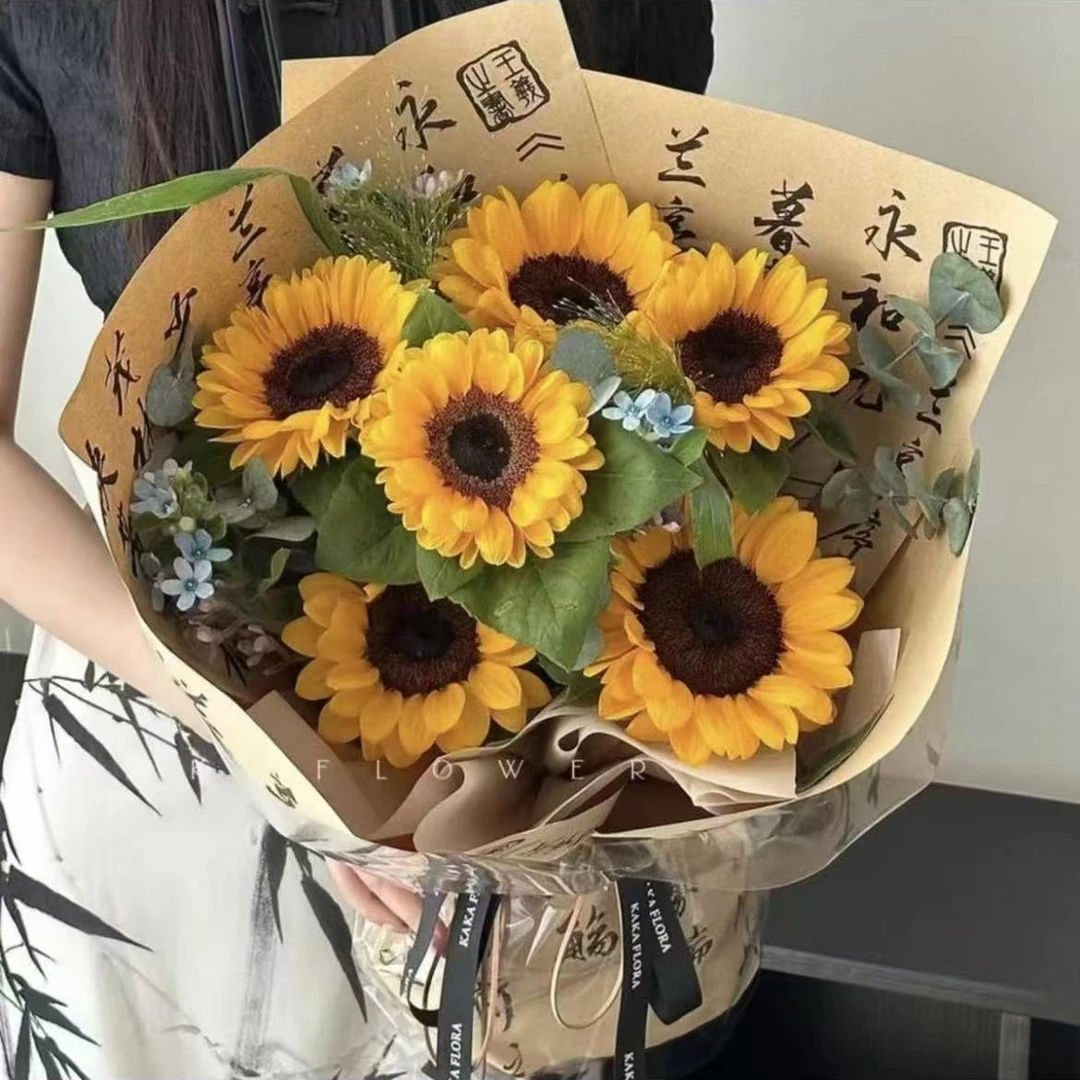 【称心如意】3朵向日葵混搭香槟玫瑰桔梗橙色芭比金榜题名送朋友