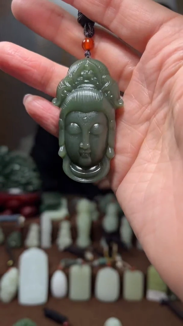 颈饰未镶嵌和田玉·