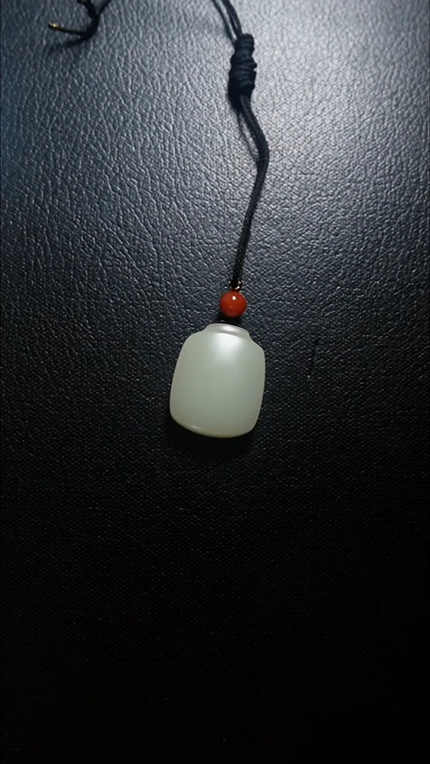 颈饰未镶嵌和田玉无事牌