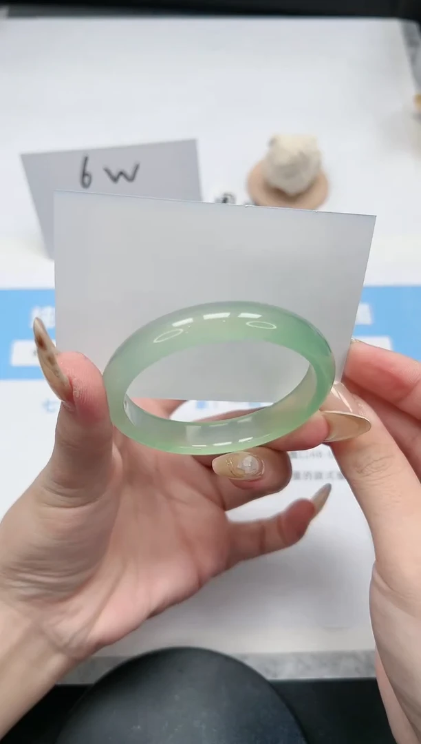 【闪购商品】玛瑙/玉髓手镯未镶嵌296/54.1晴水