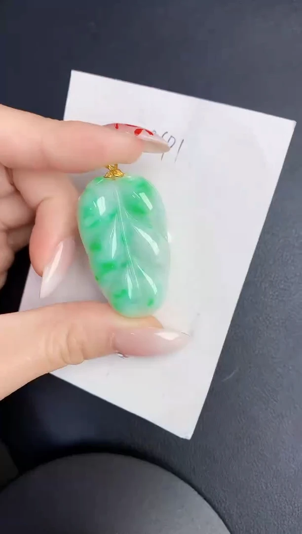 【闪购商品】翡翠颈饰18K金镶嵌0000000000