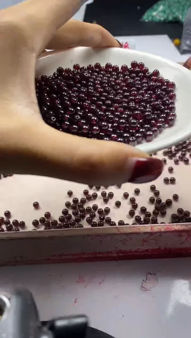 【闪购商品】石榴石颈饰未镶嵌w206石榴石5mm*30颗