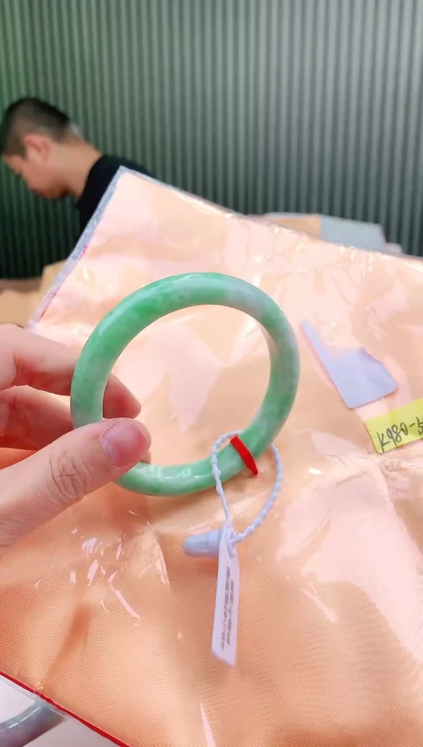 未镶嵌手镯翡翠58+