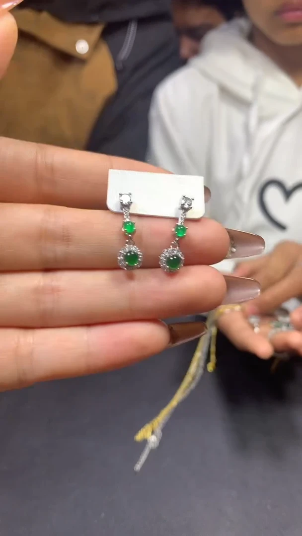 【闪购商品】翡翠耳饰未镶嵌0884037850/多样性发一