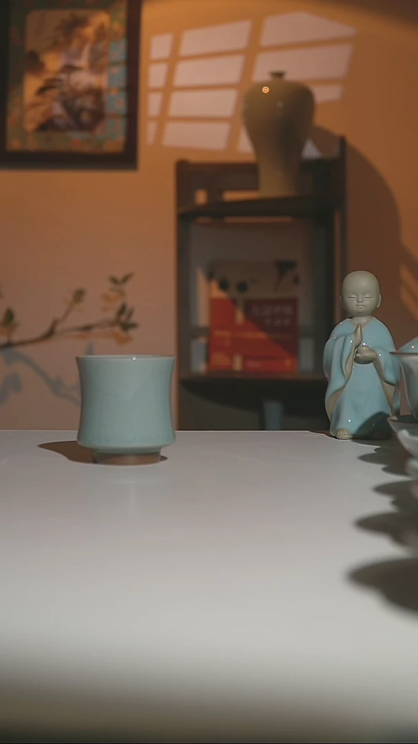 冰花釉束腰杯珑匞