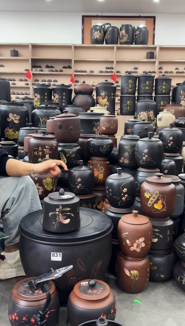 罐瑕疵茶叶罐  彩填小蛮腰   827