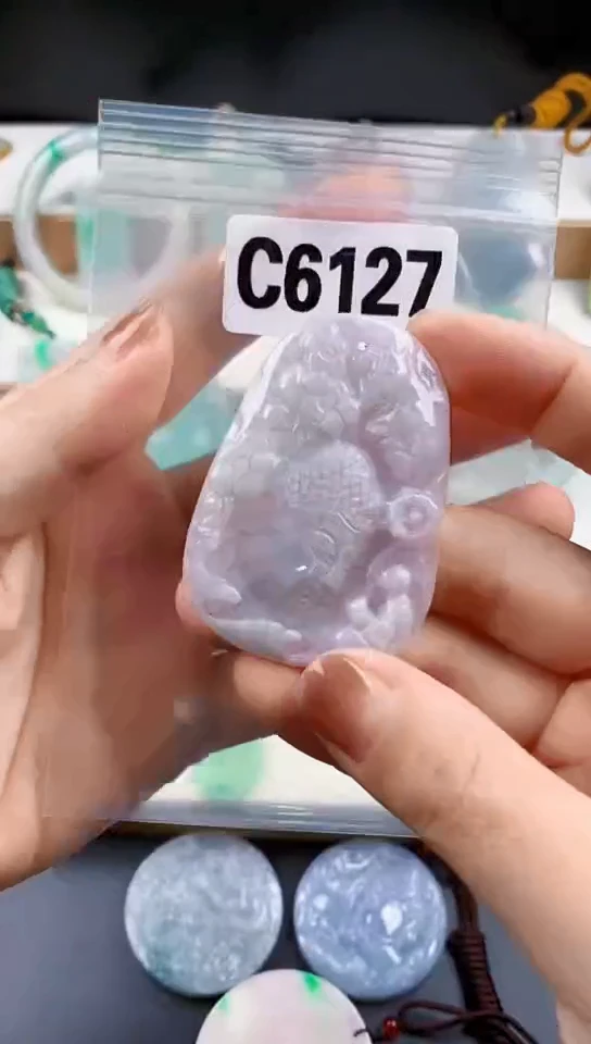 颈饰未镶嵌翡翠天然翡翠吊坠挂件