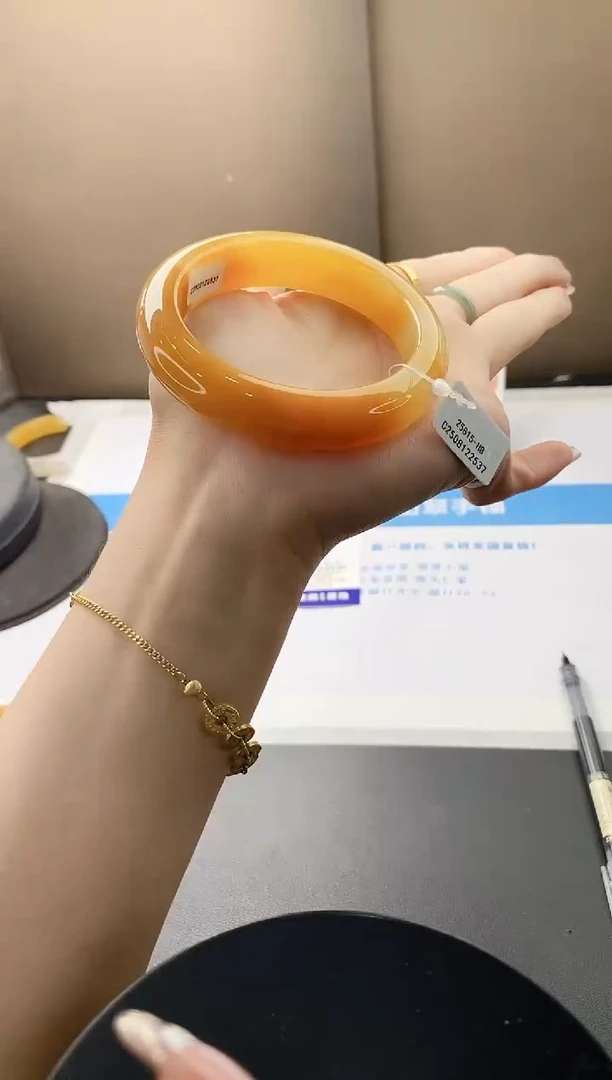 未镶嵌手镯石英质玉j174-HB多样性发货59+