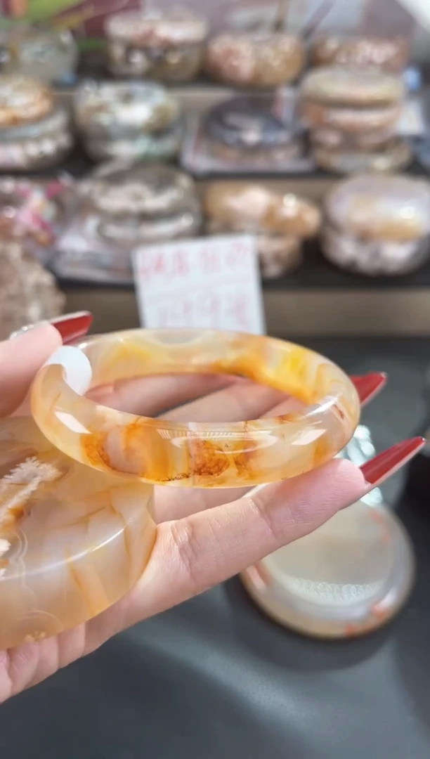未镶嵌手镯石英质玉58
