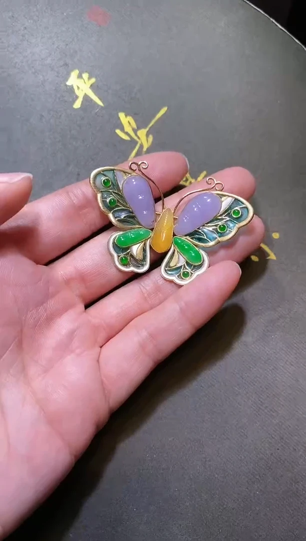 【闪购商品】翡翠颈饰18K金镶嵌蝴蝶胸挂两用