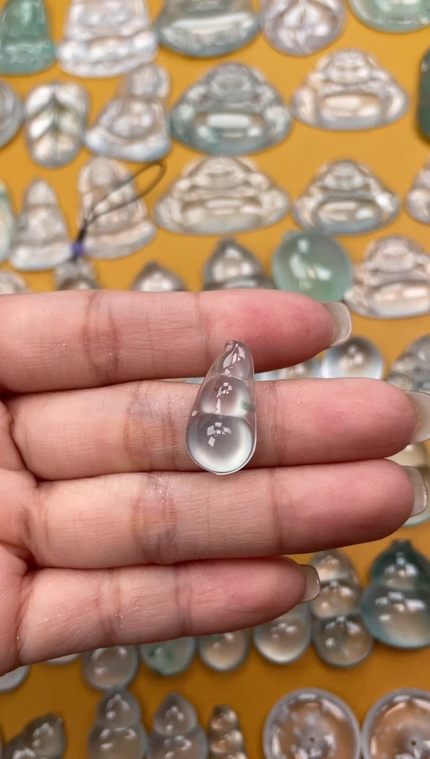 翡翠未镶嵌吊坠(不含链)豆子