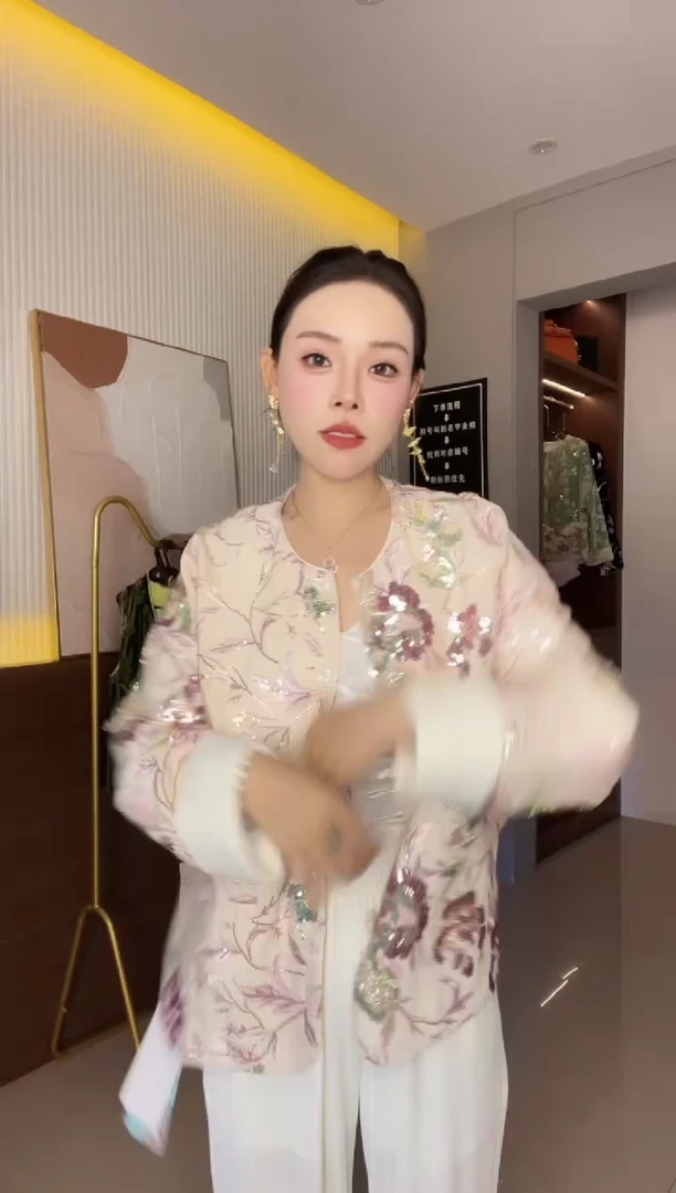 c****y1565 紫色外套小码  M85-105