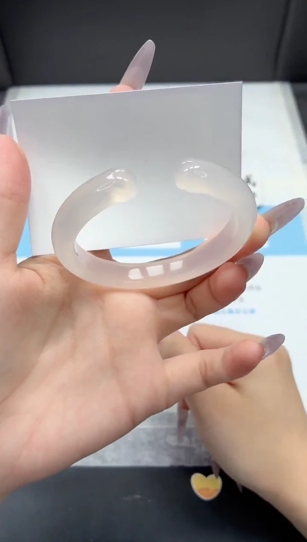 石英质玉手镯未镶嵌176/58.4猫爪