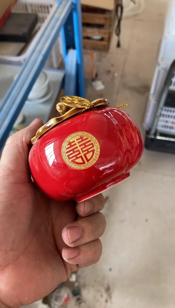 无运费险有瑕疵的摄影的产品有使用过的痕迹有点脏介意勿拍