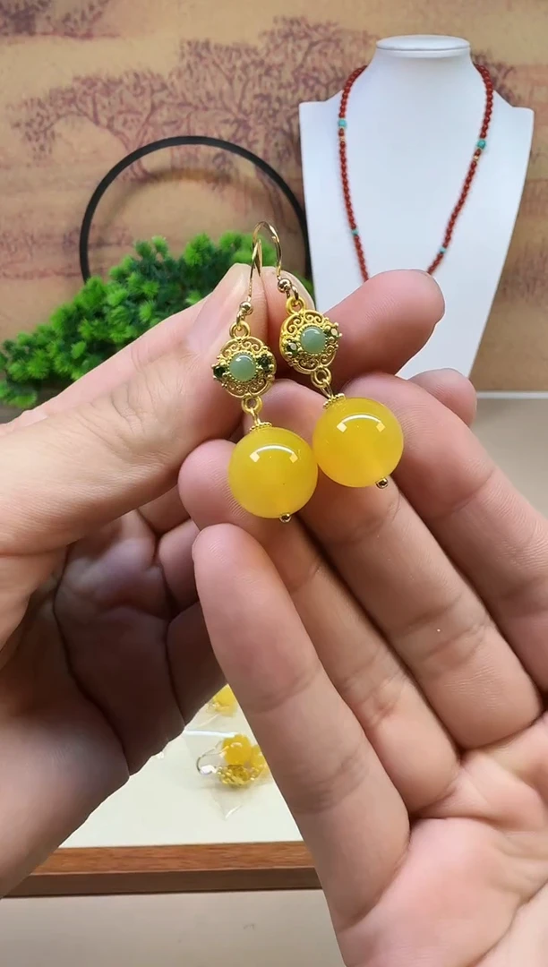 14K金镶嵌耳钉玛瑙/玉髓E122