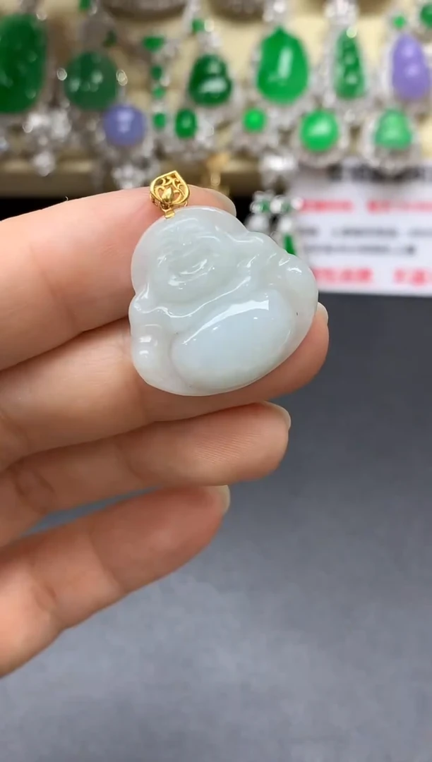 颈饰18K金镶嵌翡翠67-中国好珍宝