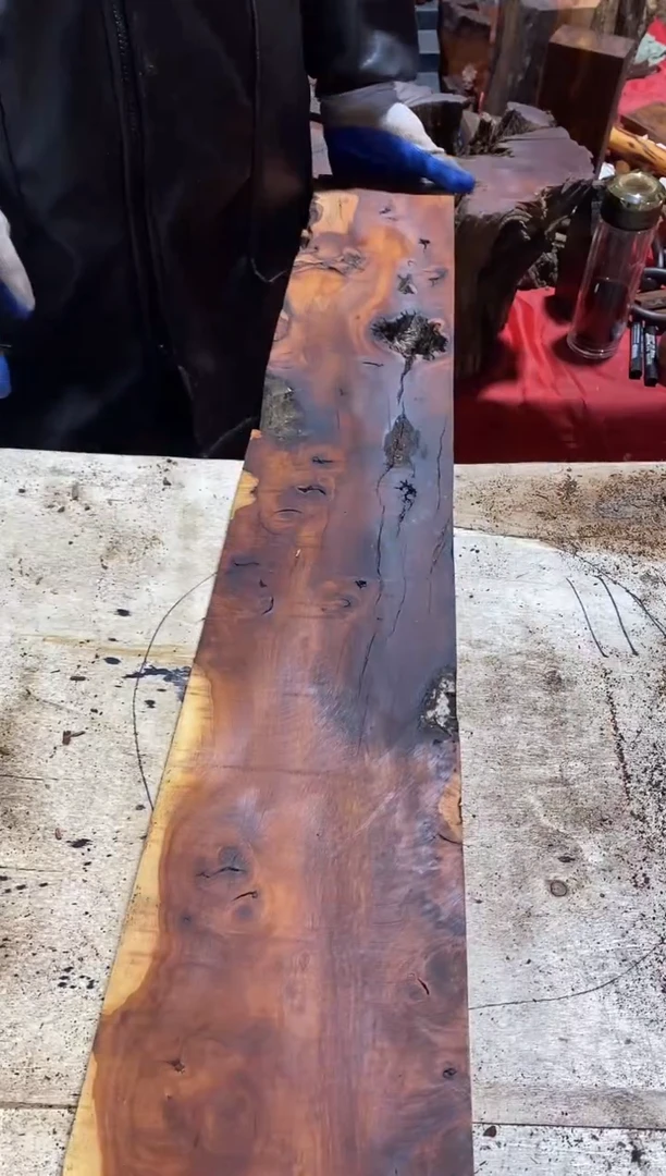 桃木【111】号原木段，尺寸随型