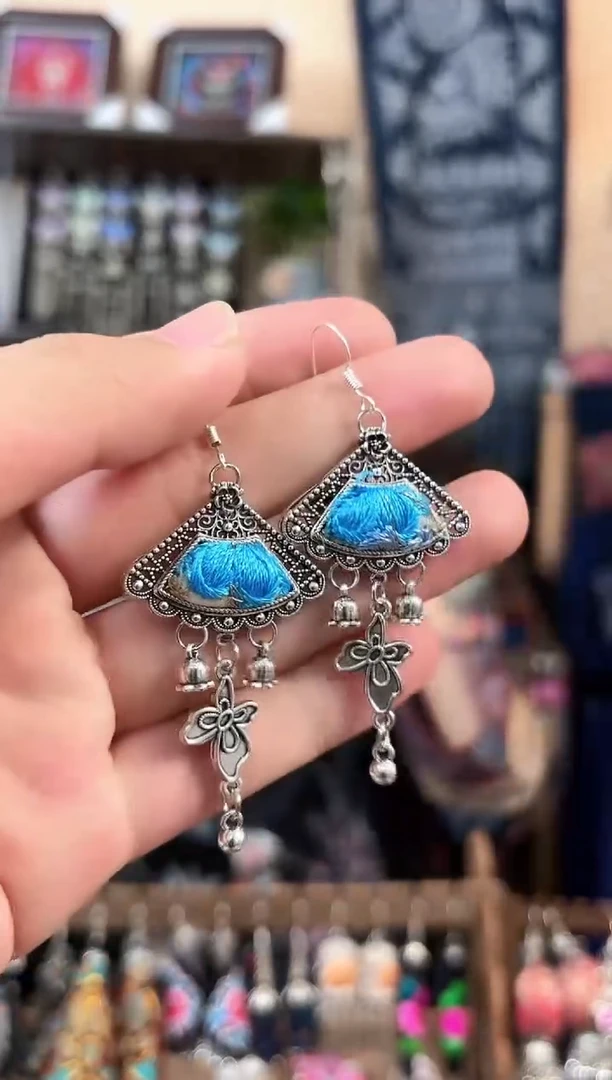 织绣民族风非遗老绣饰品543