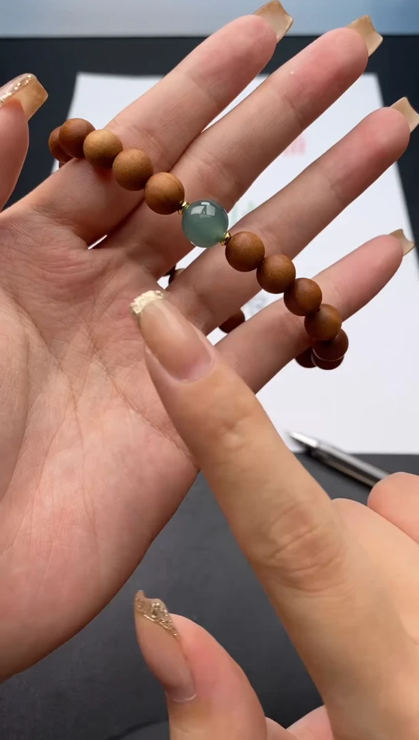 翡翠未镶嵌颈饰长*48小时鉴赏期