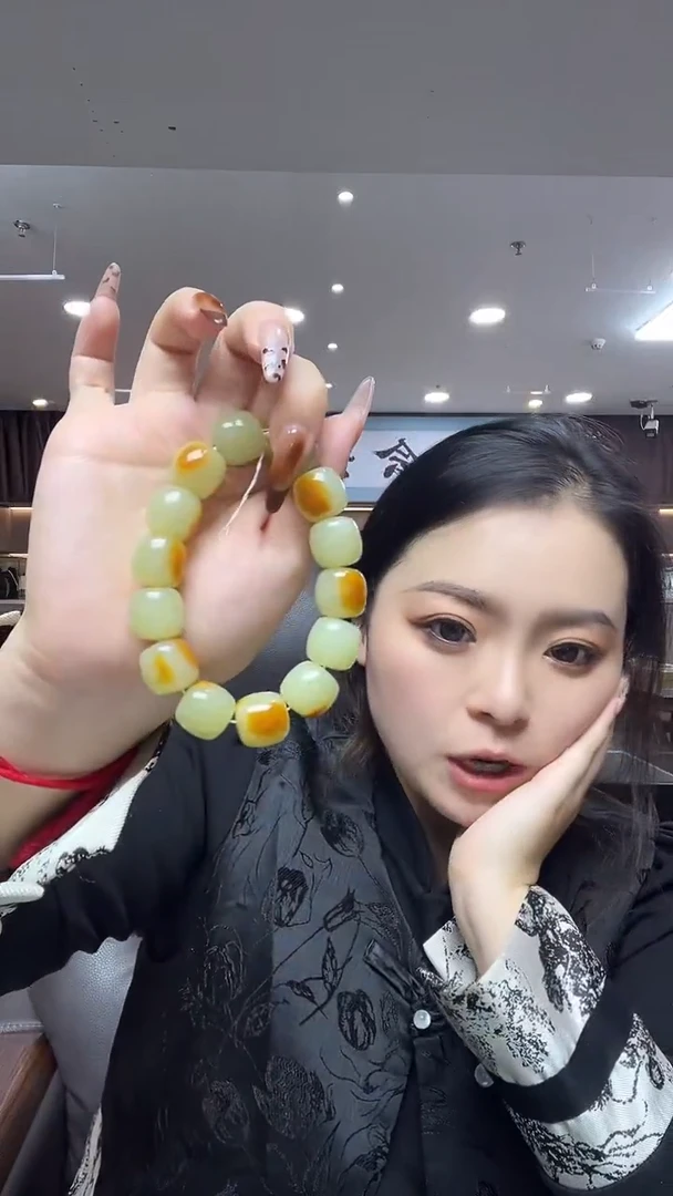 玉精品老型手串-多样性发货其中发一