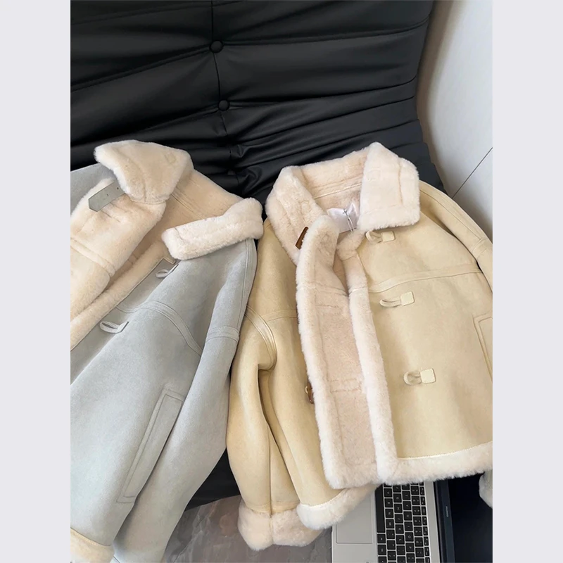 小香风浅黄色机车服皮毛一体毛毛外套女装2024新款爆款秋冬