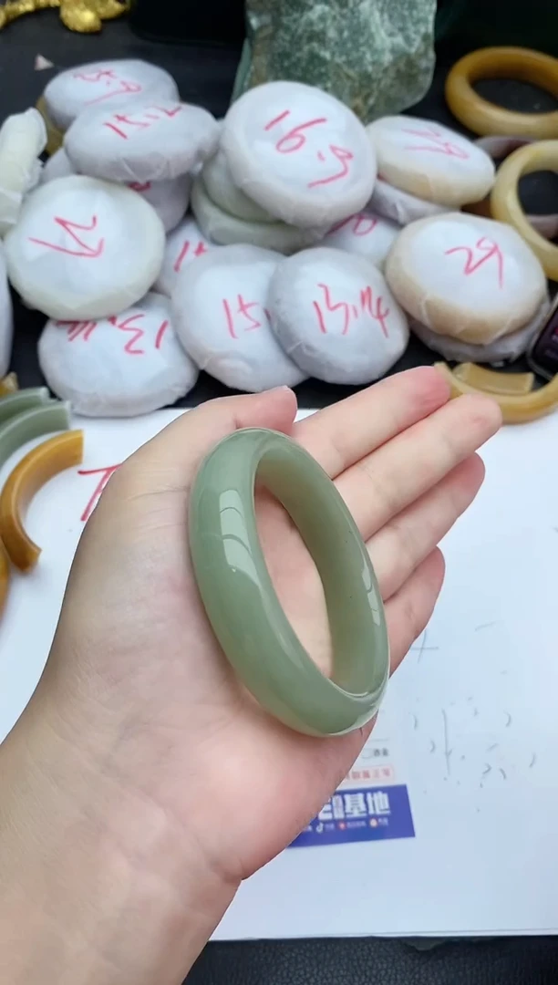 未镶嵌手镯石英质玉53+54/55