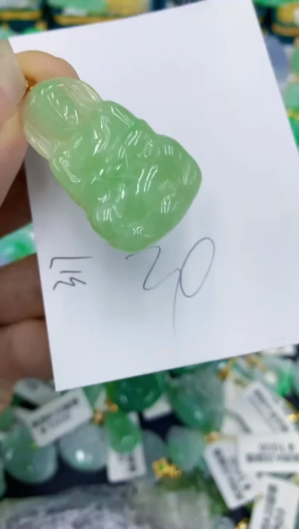 翡翠未镶嵌颈饰1111111111