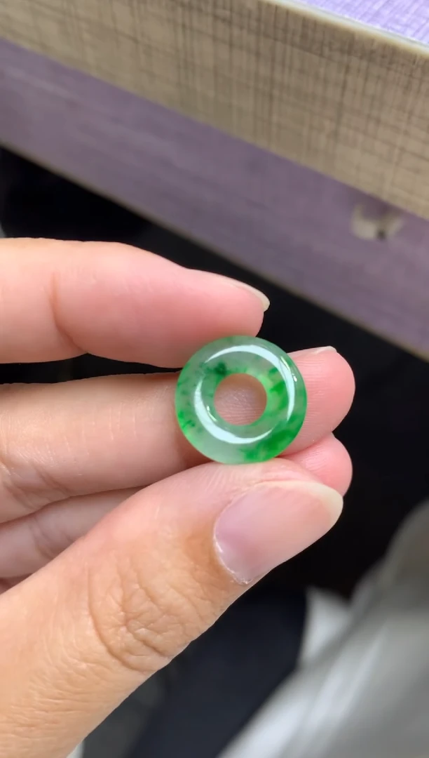 未镶嵌定制翡翠颜毛货