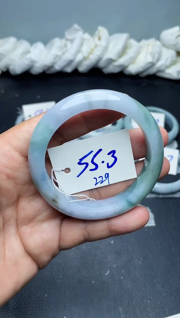 未镶嵌手镯翡翠229