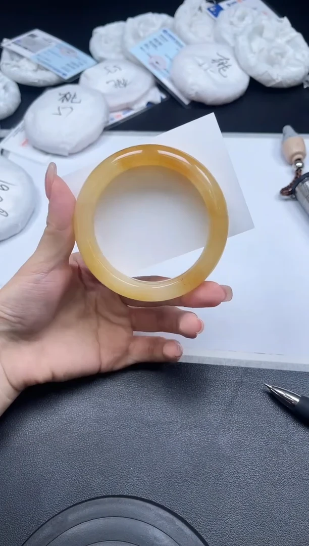 未镶嵌手镯石英质玉130-59