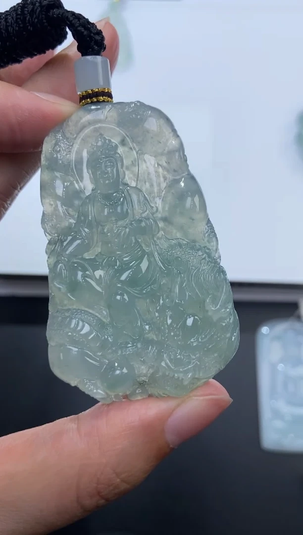 未镶嵌挂件翡翠374427    多人