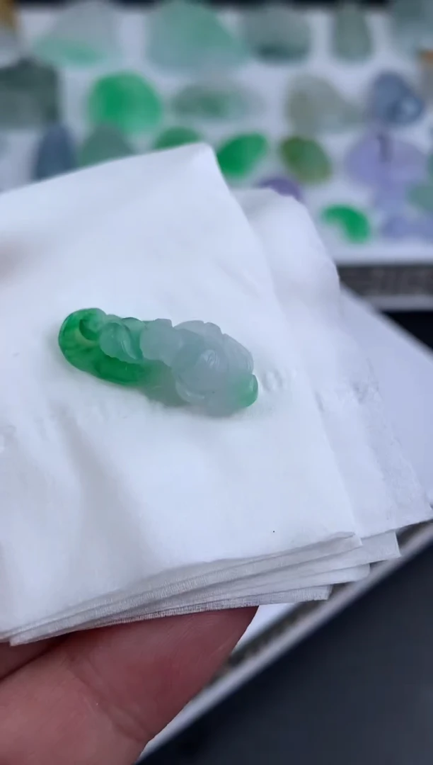 【闪购商品】定制翡翠未镶嵌翡翠