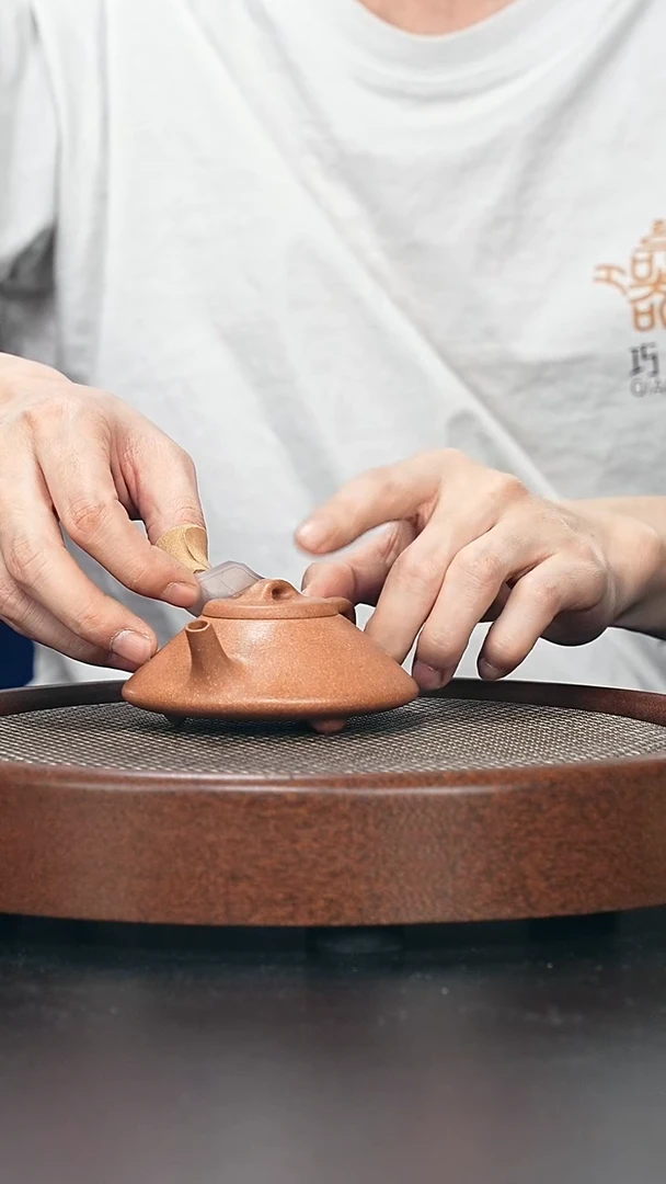 茶壶紫砂宝山黄降坡-合瓢-全手工-120cc