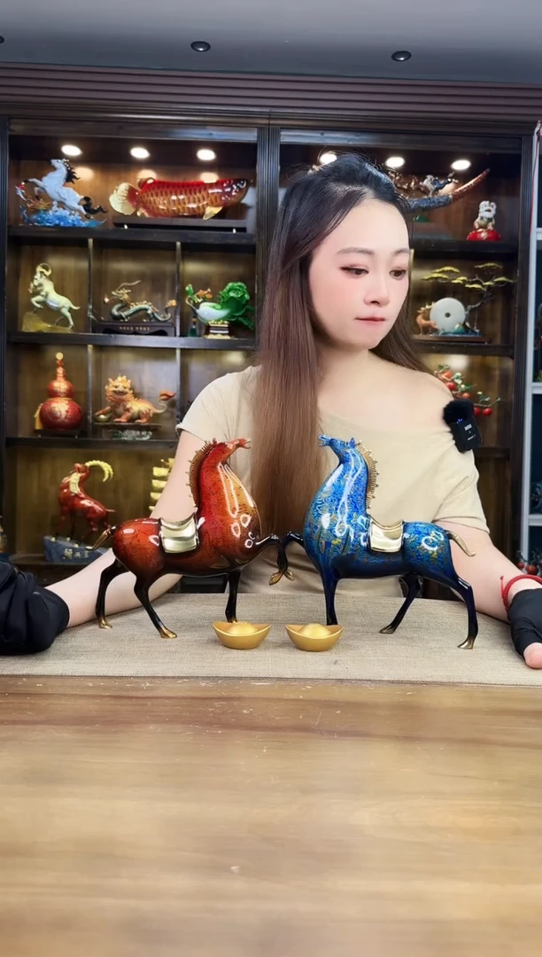 黄铜小*姐小号 大漆唐马红蓝一对