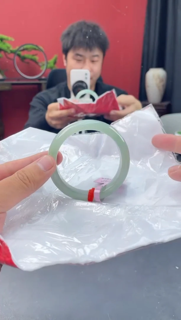 未镶嵌手镯翡翠10