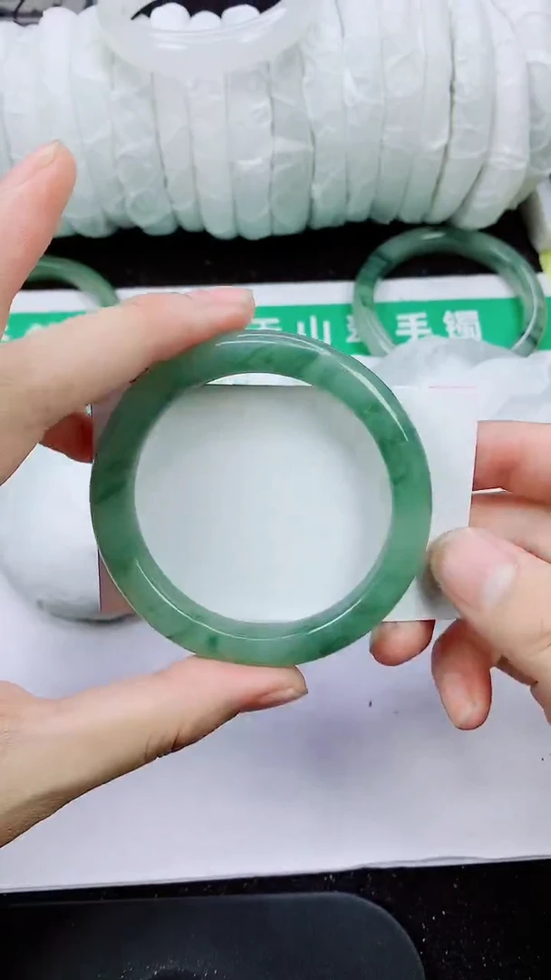 未镶嵌手镯石英质玉52-55/56