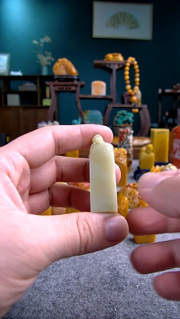 【闪购商品】青田石竹叶青甲虫钮1.5*1.5*5.3