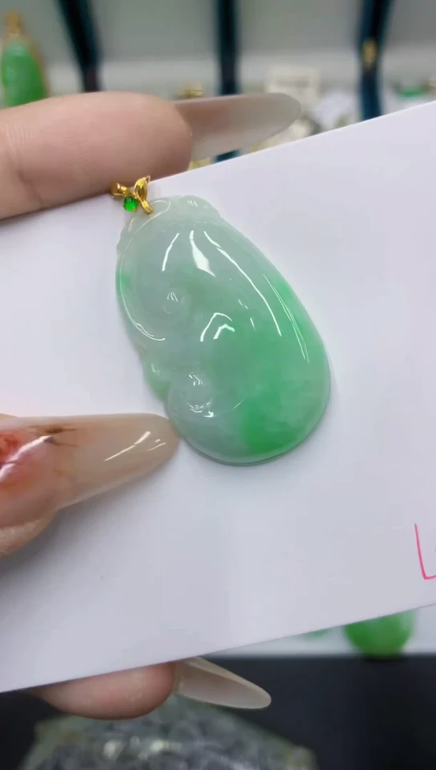 颈饰18K金镶嵌翡翠111111