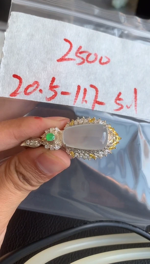 未镶嵌定制翡翠缅甸A货翡翠，拍一发一