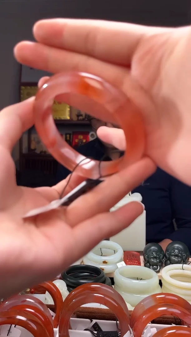 颈饰未镶嵌南红玛瑙57+