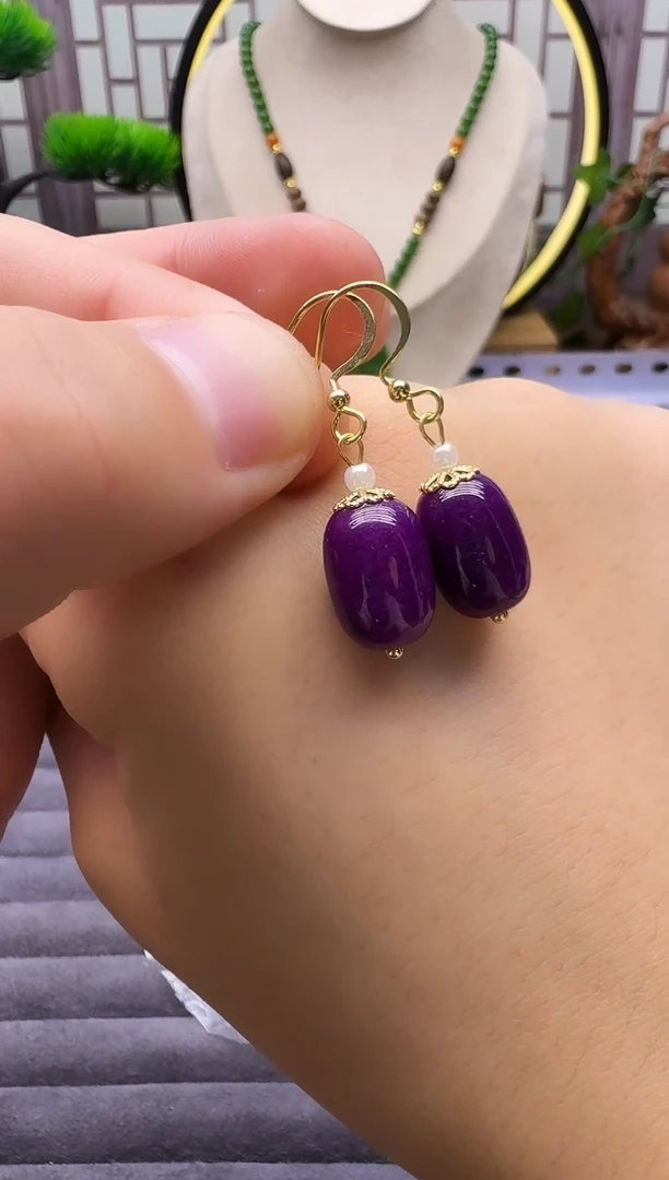 14K金镶嵌苏纪石（舒俱来）耳饰E41