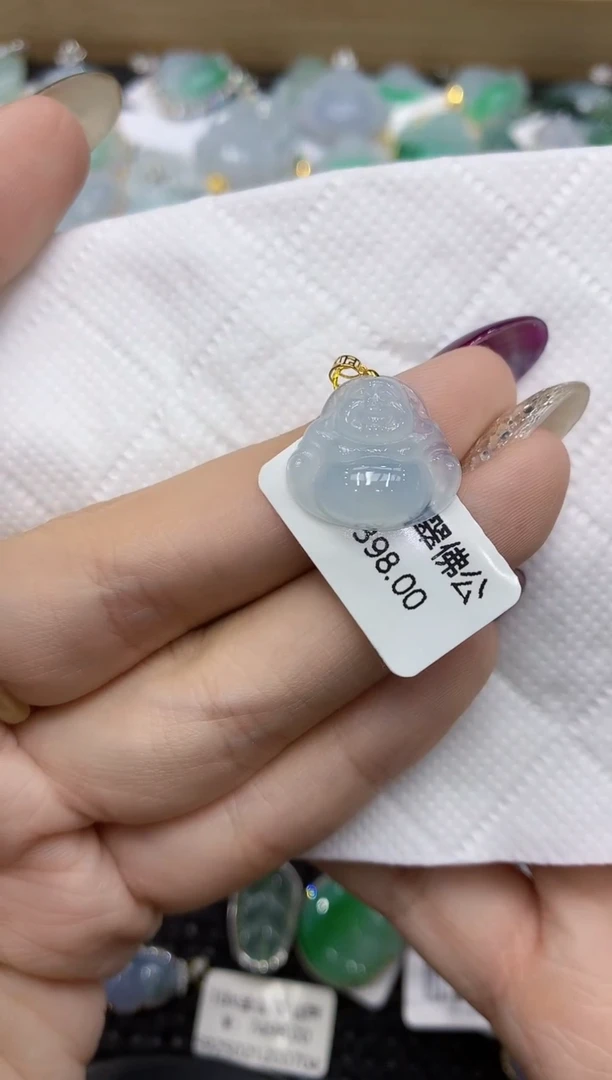 翡翠18K金镶嵌颈饰111111111111
