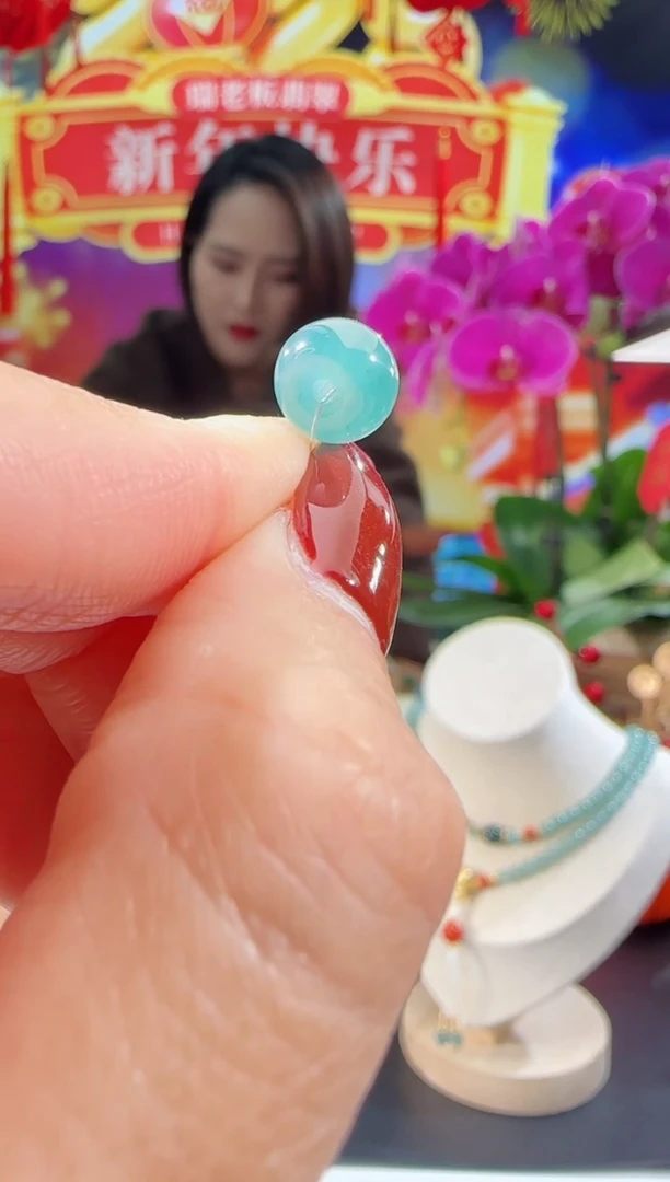 【闪购商品】翡翠吊坠(不含链)未镶嵌面包扣多样性发一