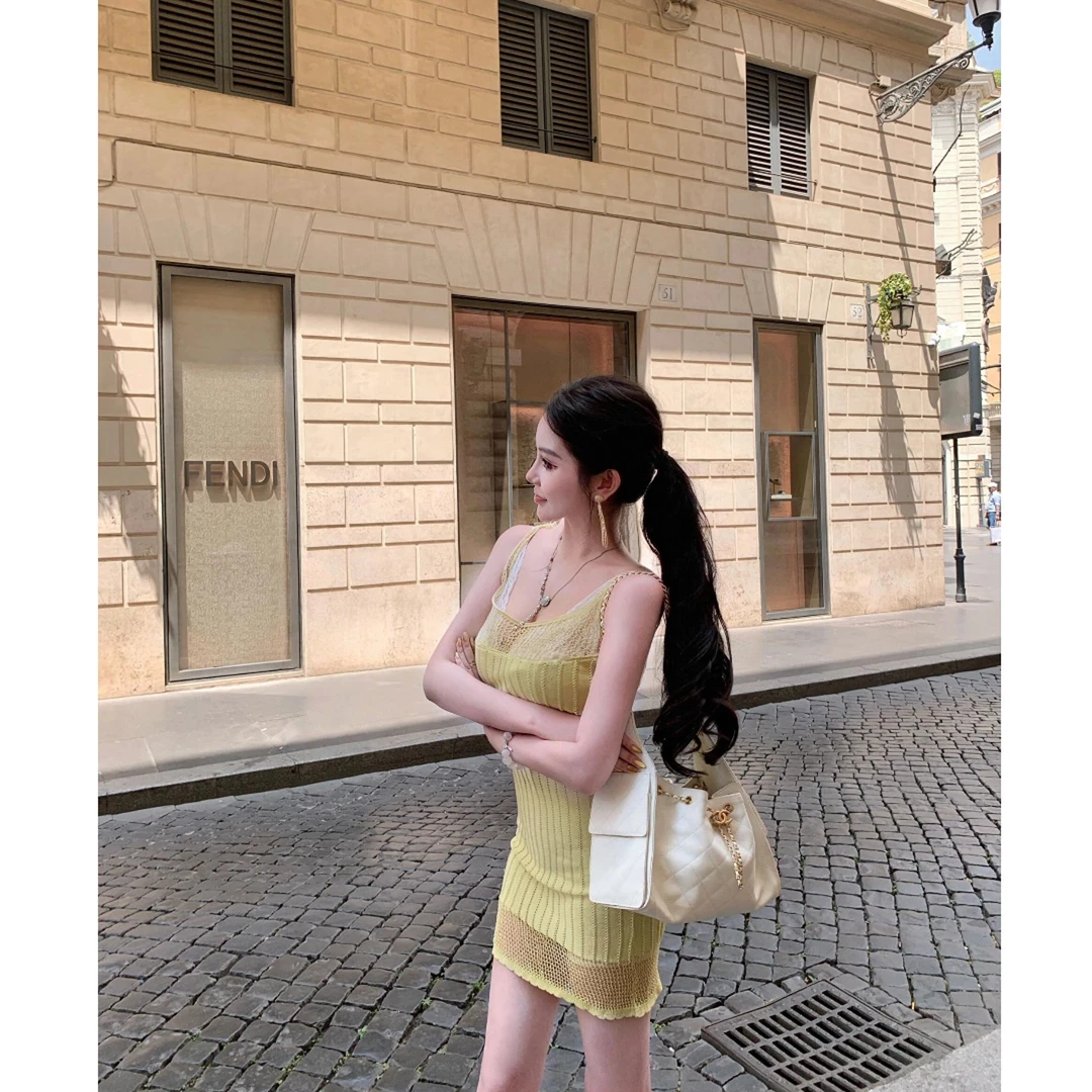 【青提少女】法式温柔风钩花镂空针织连衣裙显瘦包臀短裙两件套夏